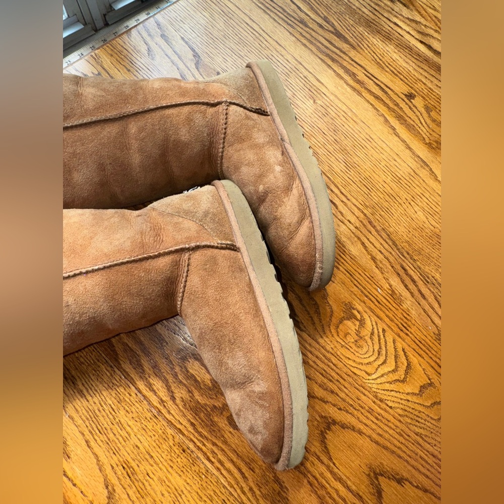 UGG Brown Shearling-Lined Boots size 7 - Picture 7 of 11